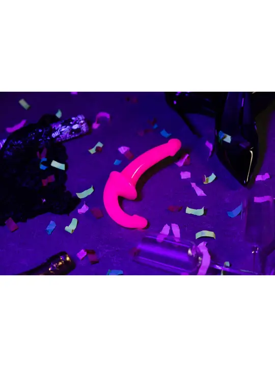 STRAP-ON SEM ARNÊS GLOW IN THE DARK 6'' / 13,5 CM ROSA REALROCK