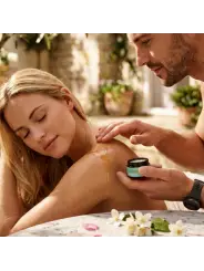 VELA DE MASSAGEM EDEN COM FEROMONAS E AROMA FLORAL 20ML CRUSHIOUS