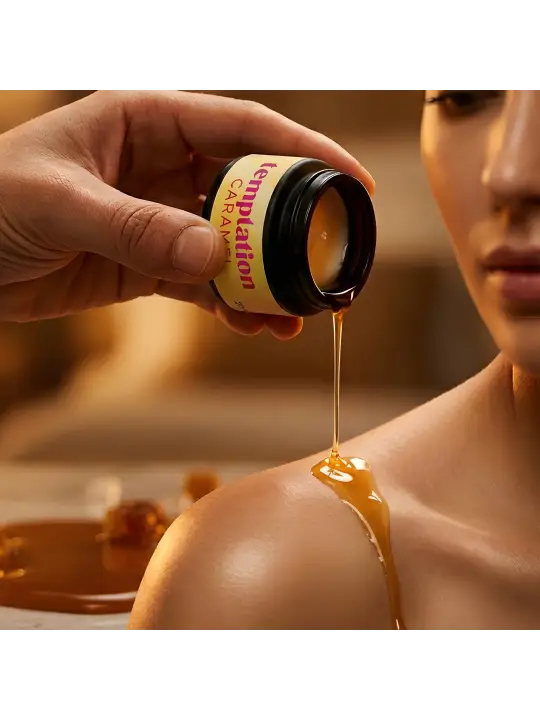 VELA DE MASSAGEM TEMPTATION COM FEROMONAS E AROMA DE CARAMELO 20ML CRUSHIOUS